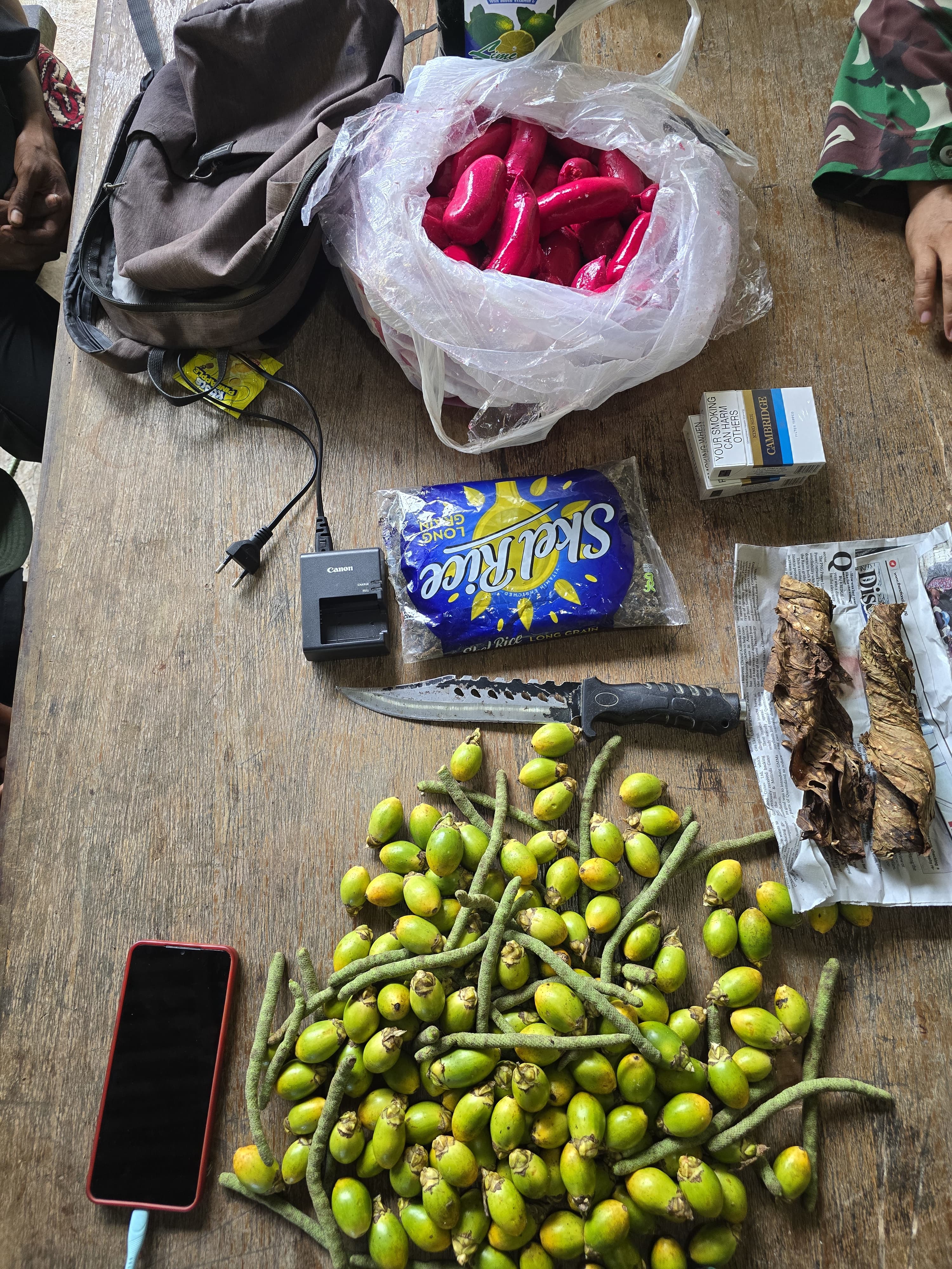 PLBN Skouw Fasilitasi Keberhasilan Satgas Pamtas Yonif 131/BRS Gagalkan Penyelundupan Ganja Seberat 95,45 Gram