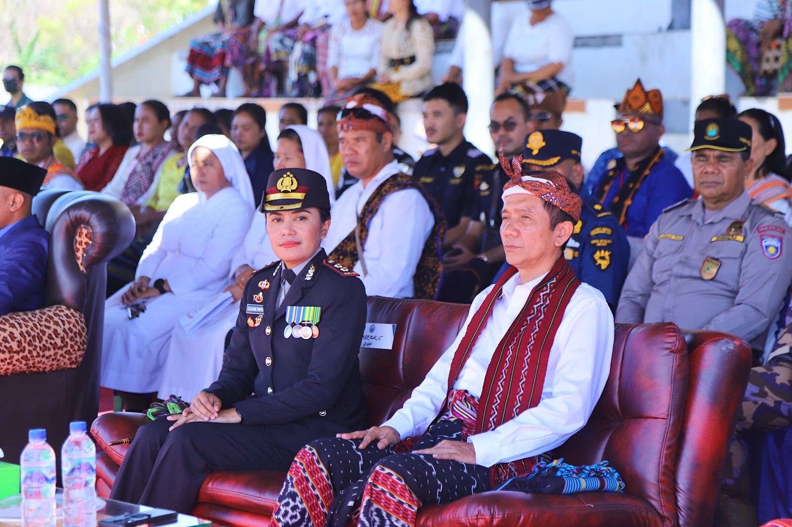 Semarak HUT ke-80 RI di Insana Utara, Sekretaris BNPP RI Pimpin Upacara dengan Pakaian Adat Raja Insana